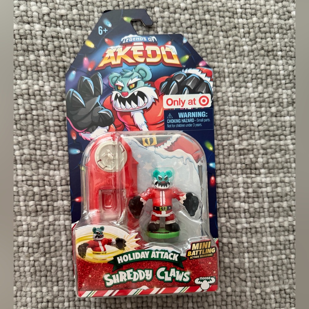 Legends of AKEDO Holiday Attack Shreddy Claws Chux Mini Battling Action